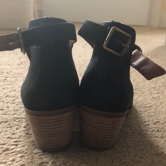 Lucky ankle booties - Picture 3 of 3